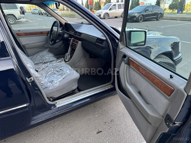 Mercedes E 220 1995, 440,230 km - 2.2 l - Bakı