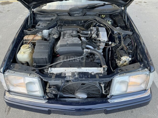 Mercedes E 220 1995, 440,230 km - 2.2 l - Bakı