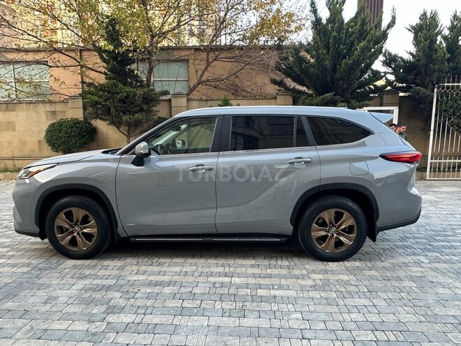 Toyota Highlander 2023, 41,000 km - 2.5 l - Bakı