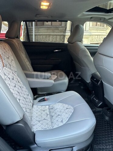 Toyota Highlander 2023, 41,000 km - 2.5 l - Bakı