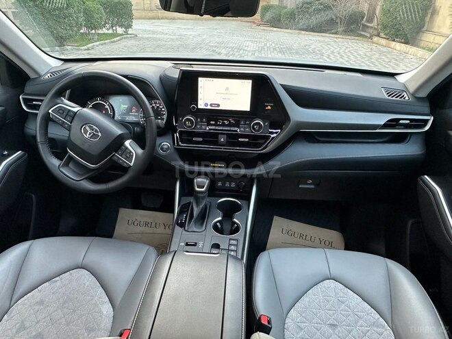 Toyota Highlander 2023, 41,000 km - 2.5 l - Bakı