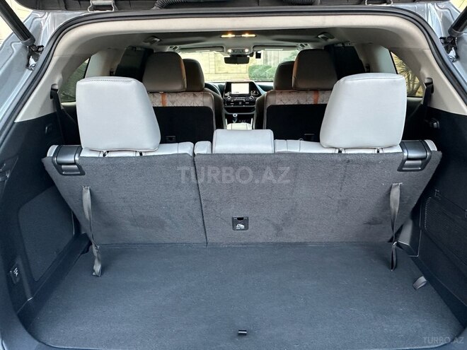 Toyota Highlander 2023, 41,000 km - 2.5 l - Bakı