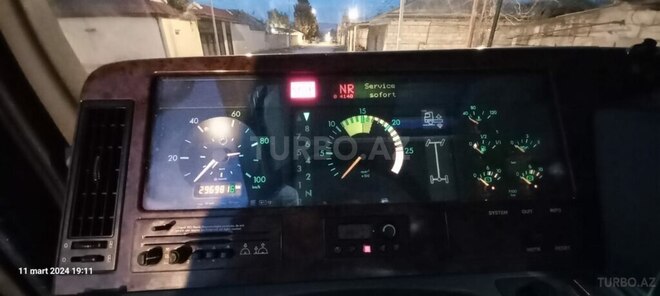 Mercedes  2000, 253,304 km - 12.0 l - Şirvan