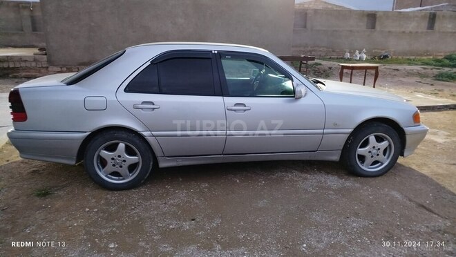 Mercedes C 180 1998, 379,301 km - 1.8 l - Xudat