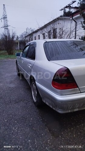 Mercedes C 180 1998, 379,301 km - 1.8 l - Xudat