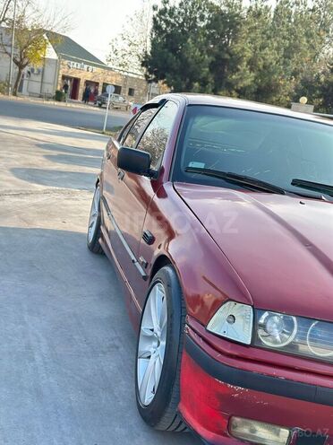 BMW 318 1992, 232,300 km - 1.8 л - Bərdə