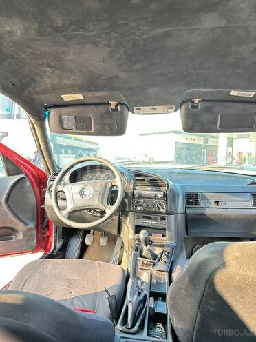 BMW 318 1992, 232,300 km - 1.8 л - Bərdə