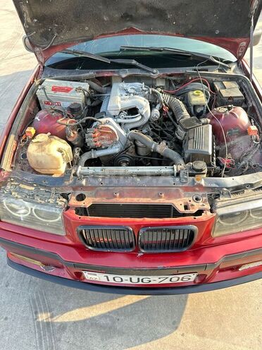 BMW 318 1992, 232,300 km - 1.8 л - Bərdə