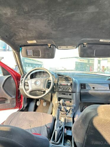 BMW 318 1992, 232,300 km - 1.8 л - Bərdə