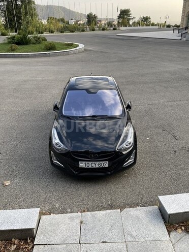 Hyundai Elantra 2015, 188,000 km - 1.8 л - Qəbələ