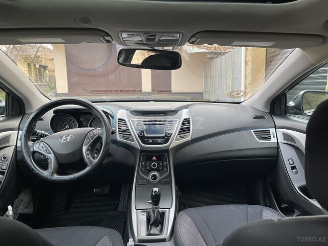 Hyundai Elantra 2015, 188,000 km - 1.8 л - Qəbələ
