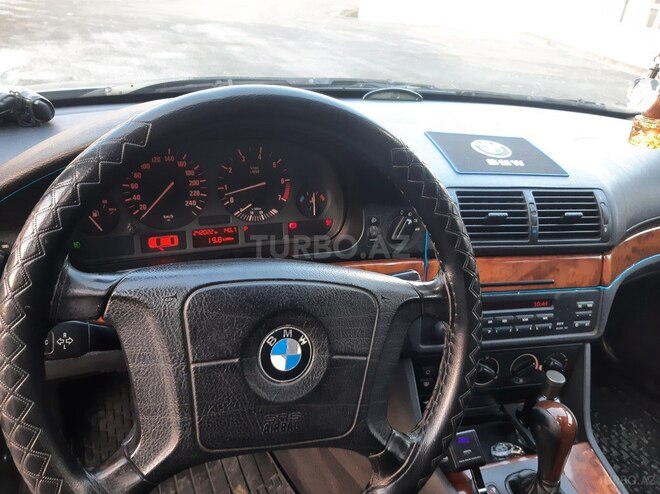 BMW 520 1997, 242,000 km - 2.0 л - Şəki