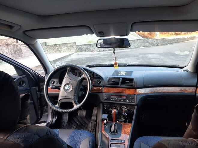 BMW 520 1997, 242,000 km - 2.0 л - Şəki