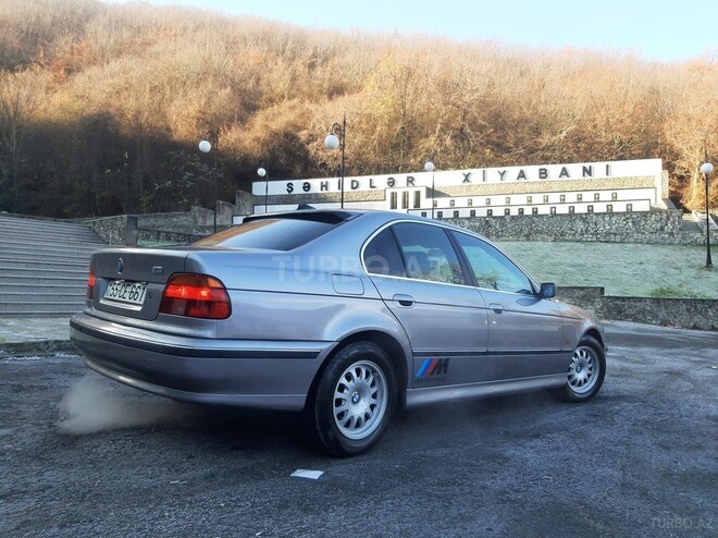BMW 520 1997, 242,000 km - 2.0 л - Şəki