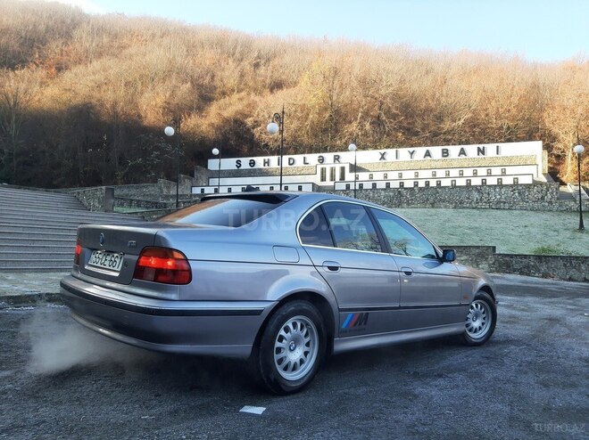 BMW 520 1997, 242,000 km - 2.0 л - Şəki