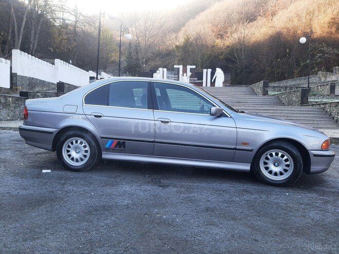 BMW 520 1997, 242,000 km - 2.0 л - Şəki