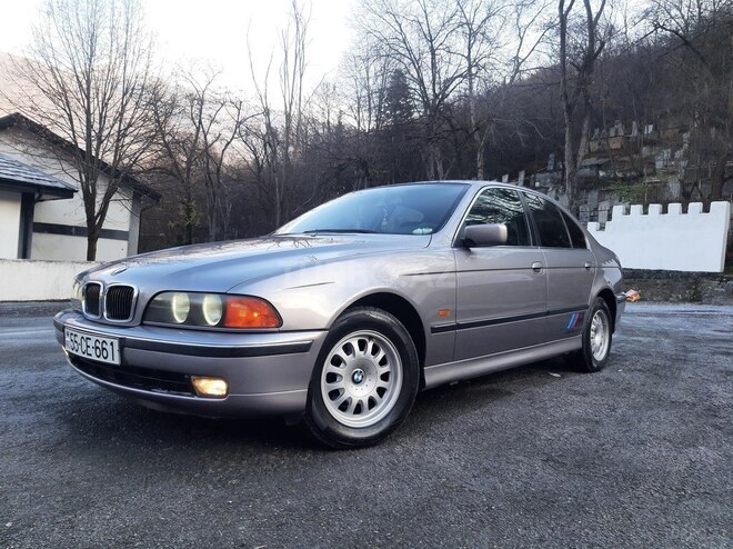 BMW 520 1997, 242,000 km - 2.0 л - Şəki