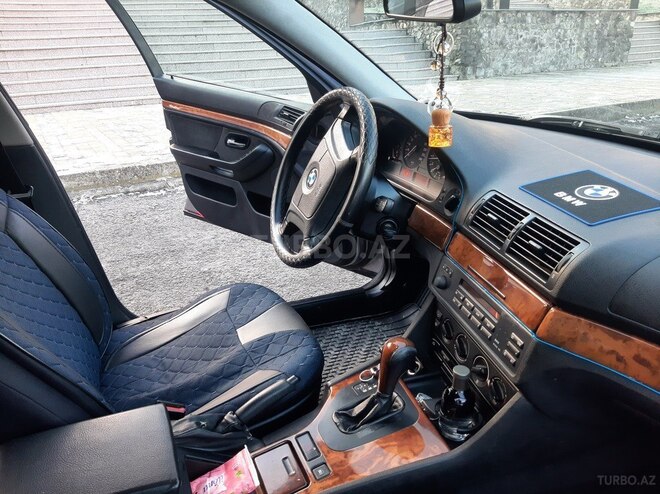 BMW 520 1997, 242,000 km - 2.0 л - Şəki