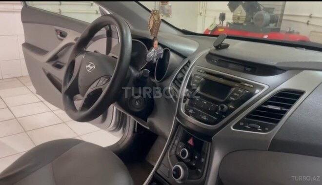 Hyundai Elantra 2014, 178,000 km - 1.8 l - Bakı