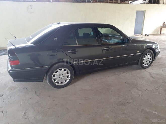 Mercedes C 240 1999, 180,000 km - 2.4 л - Ağstafa