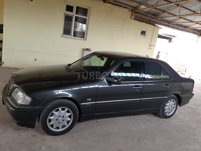 Mercedes C 240 1999, 180,000 km - 2.4 л - Ağstafa