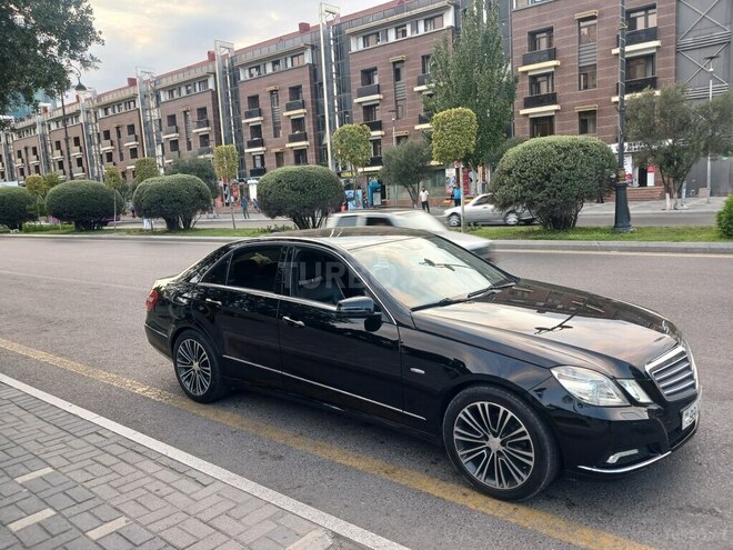 Mercedes E 220 d 2009, 260,000 km - 2.2 л - Xırdalan