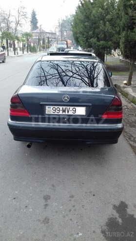 Mercedes C 180 1999, 267,854 km - 1.8 l - Zaqatala