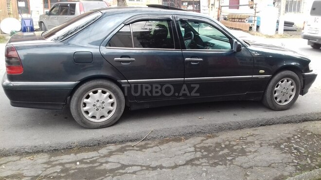 Mercedes C 180 1999, 267,854 km - 1.8 l - Zaqatala
