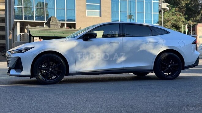 Changan Uni-V 2024, 59,000 km - 1.5 л - Bakı