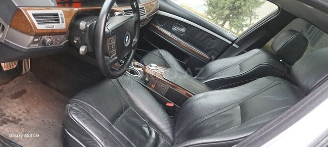 BMW 735 2003, 265,000 km - 3.6 l - Bakı