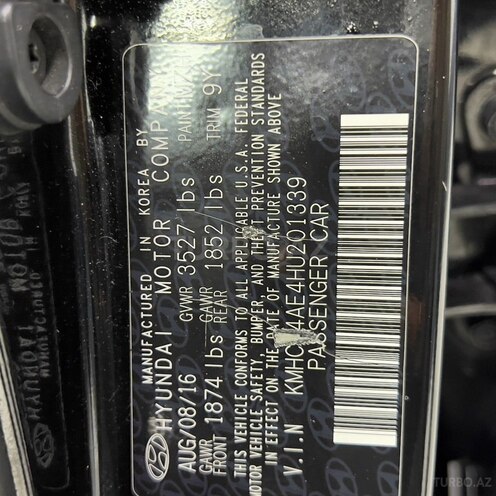 Hyundai Accent-2