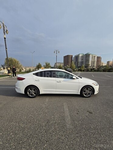 Hyundai Elantra 2017, 200,000 km - 2.0 л - Sumqayıt