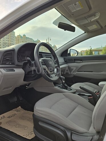 Hyundai Elantra 2017, 200,000 km - 2.0 л - Sumqayıt