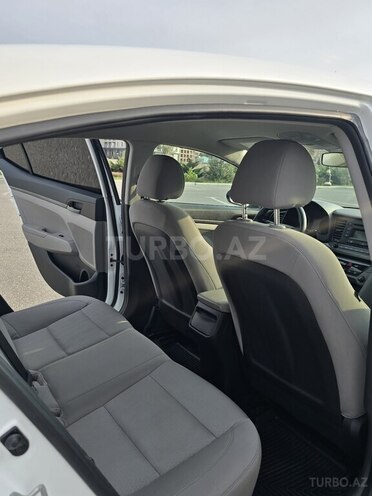 Hyundai Elantra 2017, 200,000 km - 2.0 л - Sumqayıt