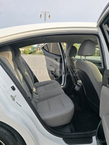 Hyundai Elantra 2017, 200,000 km - 2.0 л - Sumqayıt