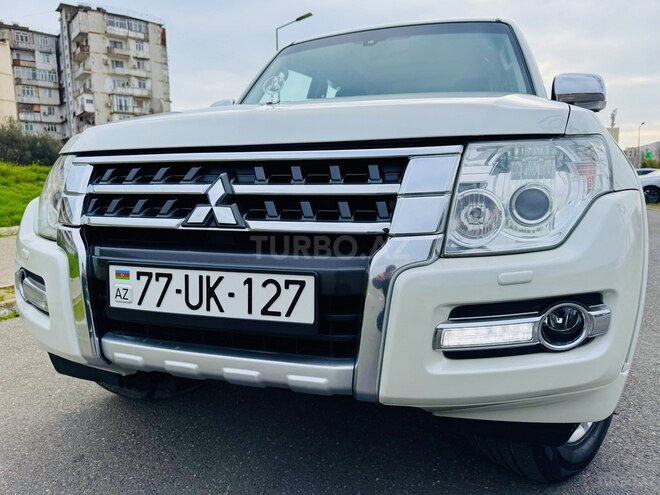Mitsubishi Pajero 2017, 132,000 km - 3.0 л - Bakı