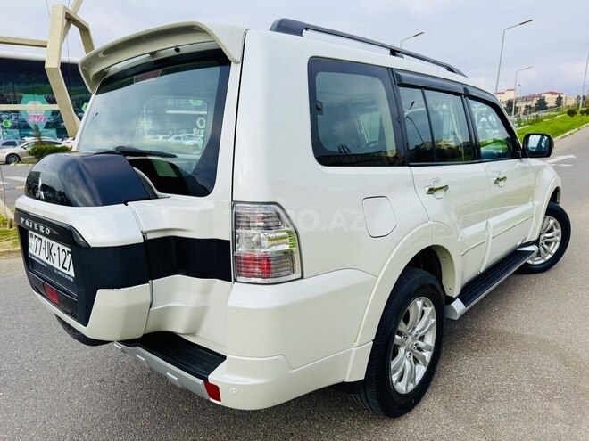 Mitsubishi Pajero 2017, 132,000 km - 3.0 л - Bakı