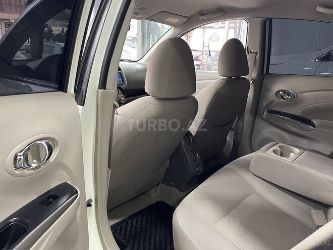 Nissan Sunny-8