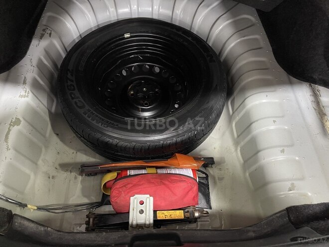 Nissan Sunny-16