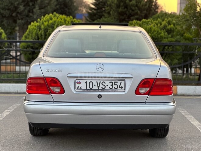Mercedes E 240 1998, 142,000 km - 2.4 л - Bakı