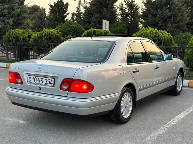 Mercedes E 240 1998, 142,000 km - 2.4 л - Bakı