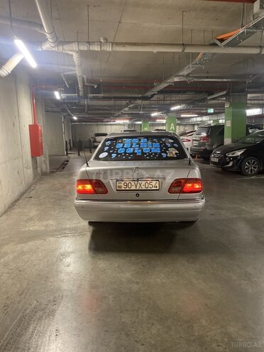 Mercedes E 240 1998, 360,000 km - 2.4 l - Bakı