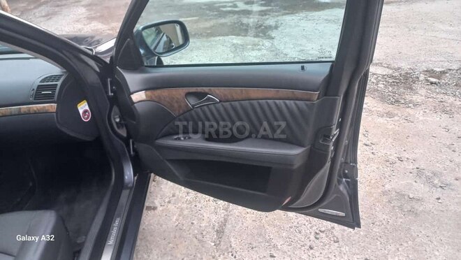 Mercedes E 220 d 2008, 288,000 km - 2.2 l - Bakı