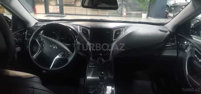 Hyundai Grandeur-8