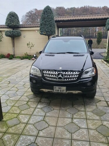 Mercedes E 350 4MATIC 2008, 261,555 km - 3.5 l - Masallı