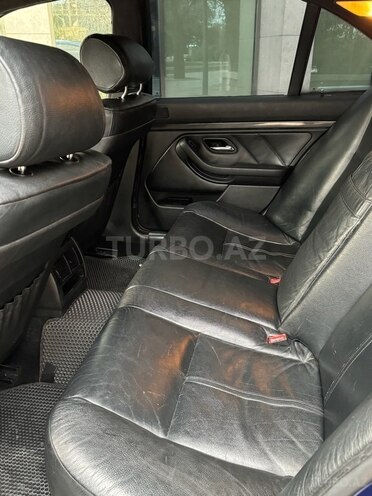 BMW 525 2003, 438,000 km - 2.5 l - Bakı