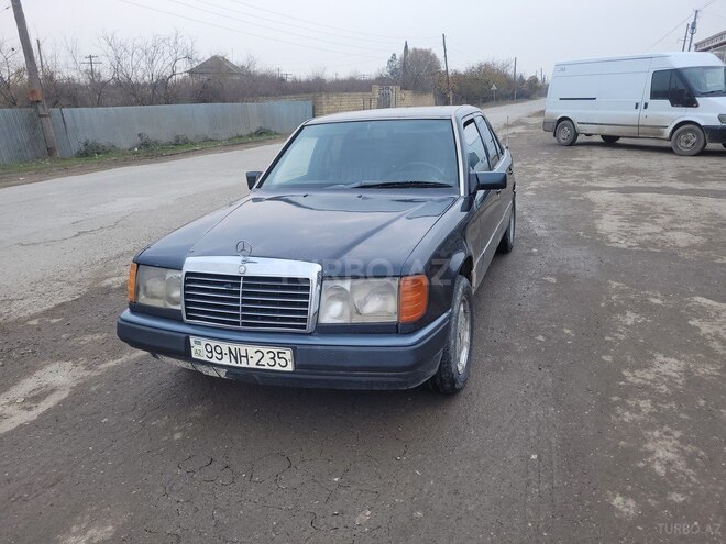 Mercedes E 200 d 1990, 444,567 km - 2.0 l - Sabirabad