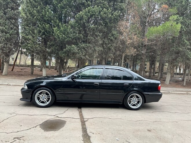 BMW 528 1999, 287,000 km - 2.8 l - Xırdalan