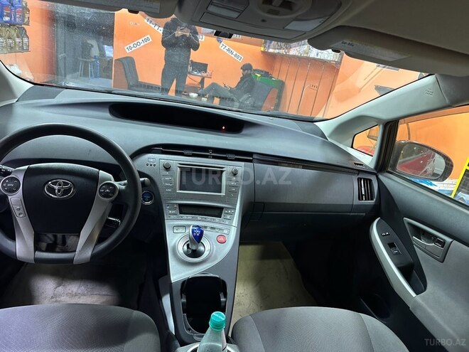 Toyota Prius 2015, 103,000 km - 1.8 l - Bakı