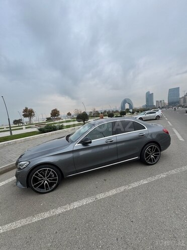 Mercedes C 220 d 2019, 80,100 km - 2.2 l - Bakı